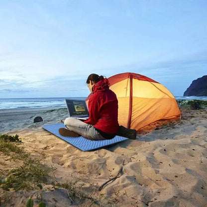 Matelas Camping - PortableCampingMat™ - Bleu - arrêt plein air